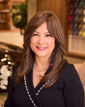 Staff member Kathryn Marenzi from fa74455f1387