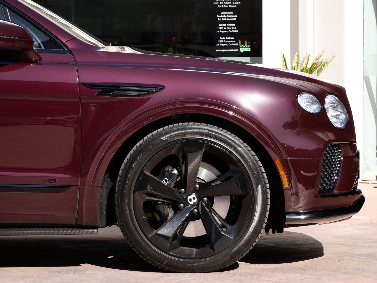 2022 Bentley Bentayga V8 photo 5