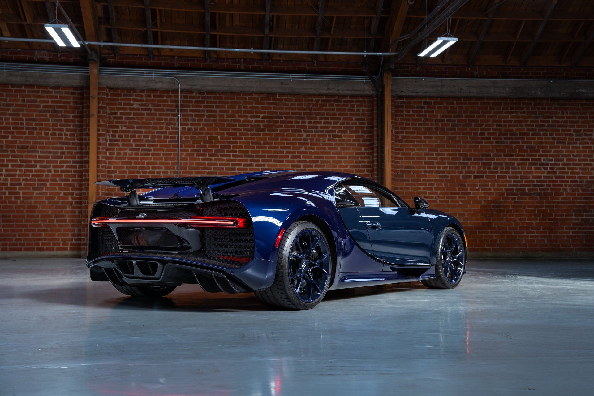 2023 Bugatti Chiron photo 2