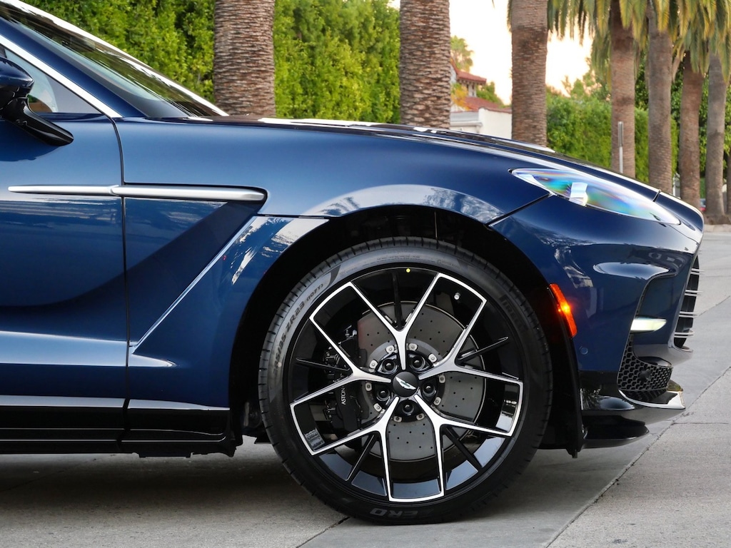 New 2026 Aston Martin DBX 707 SUV