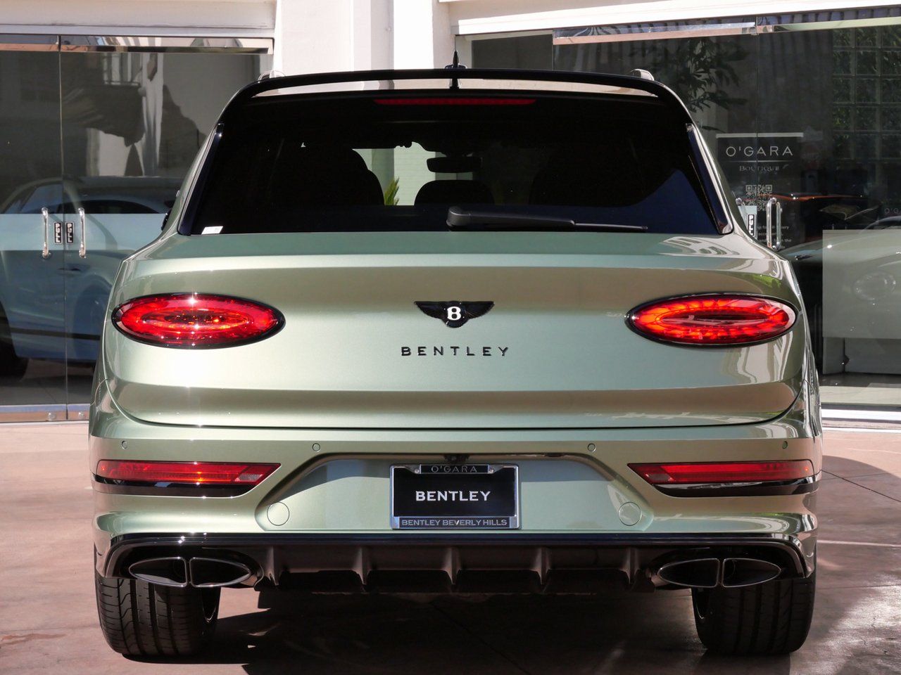 2025 Bentley Bentayga S Black Edition photo 3