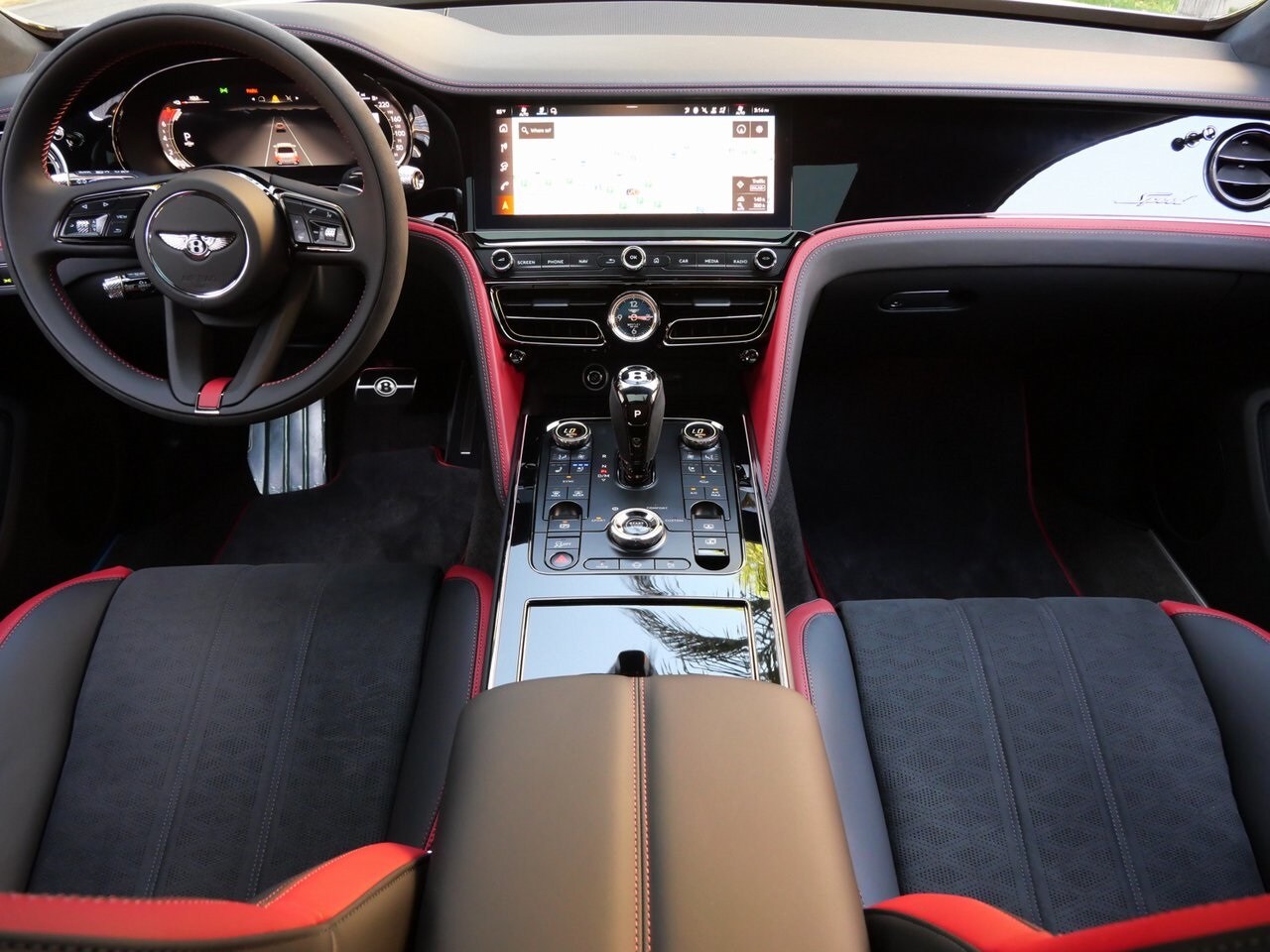 2025 Bentley Flying Spur Speed photo 4