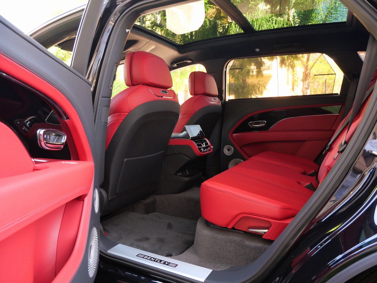 2025 Bentley Bentayga Mulliner - Photo 20