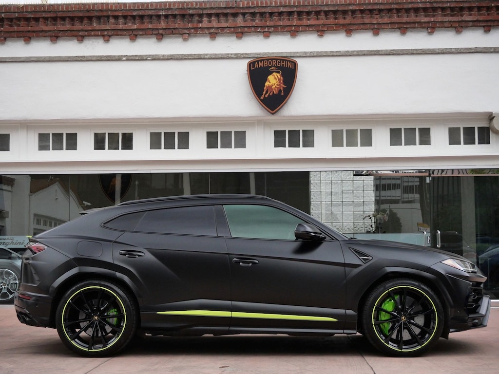 Certified 2022 Lamborghini Urus Graphite Capsule SUV