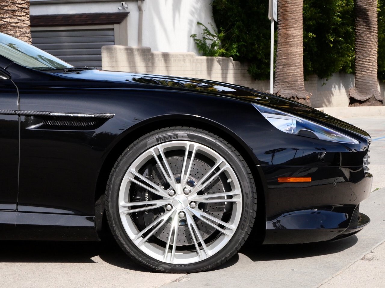 2015 Aston Martin DB9 VH1 photo 4