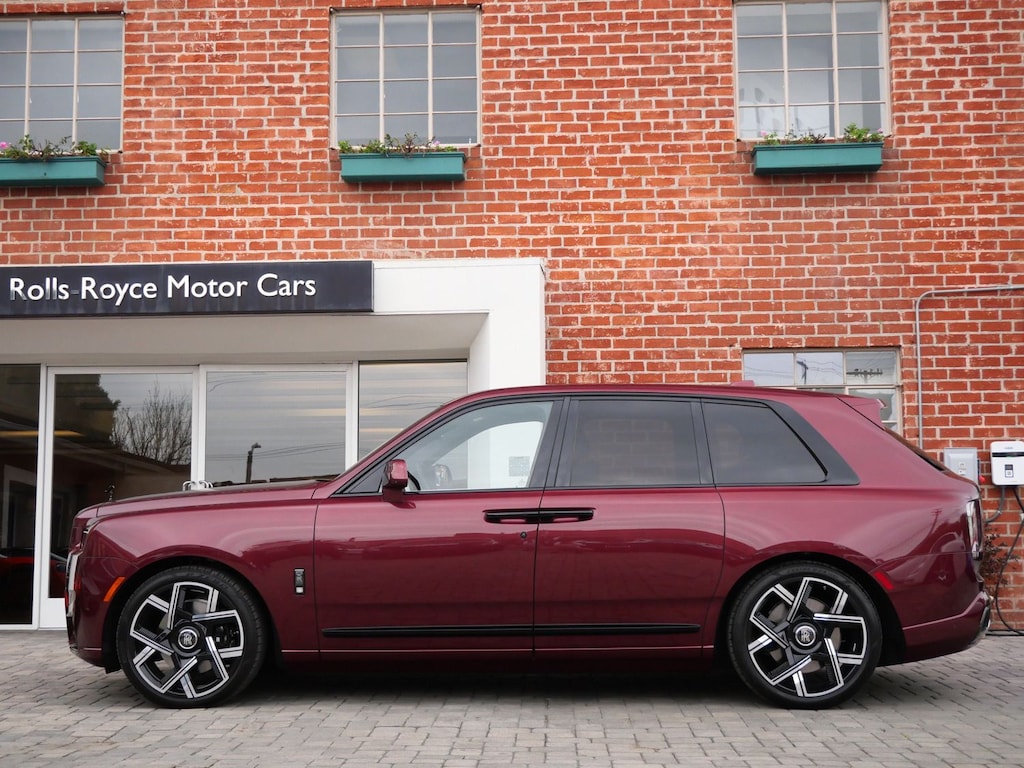 New 2025 Rolls-Royce Black Badge Cullinan SUV