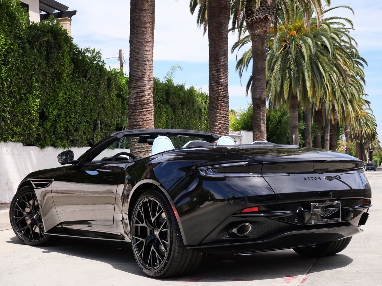 2026 Aston Martin DB12 AM5 photo 2