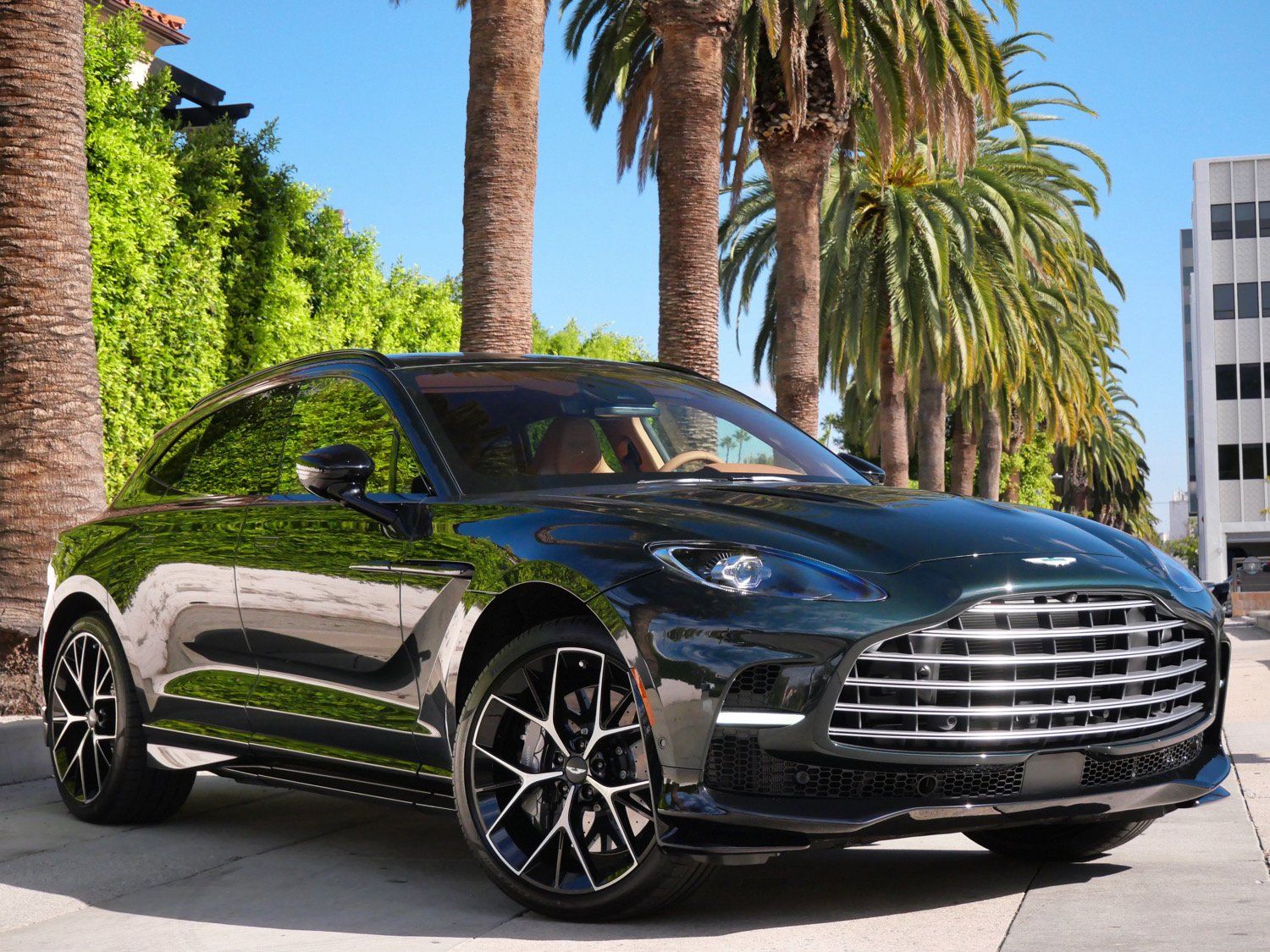 2026 Aston Martin DBX