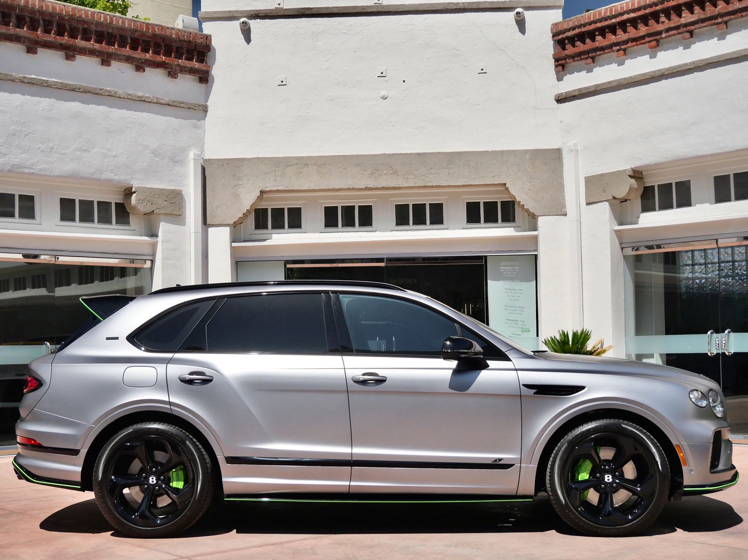 2025 Bentley Bentayga Black Edition - Photo 5