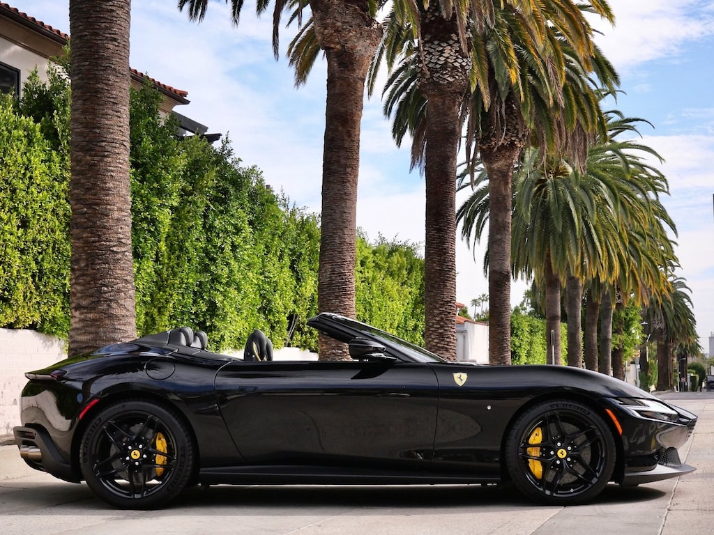 Used 2025 Ferrari Roma Spider