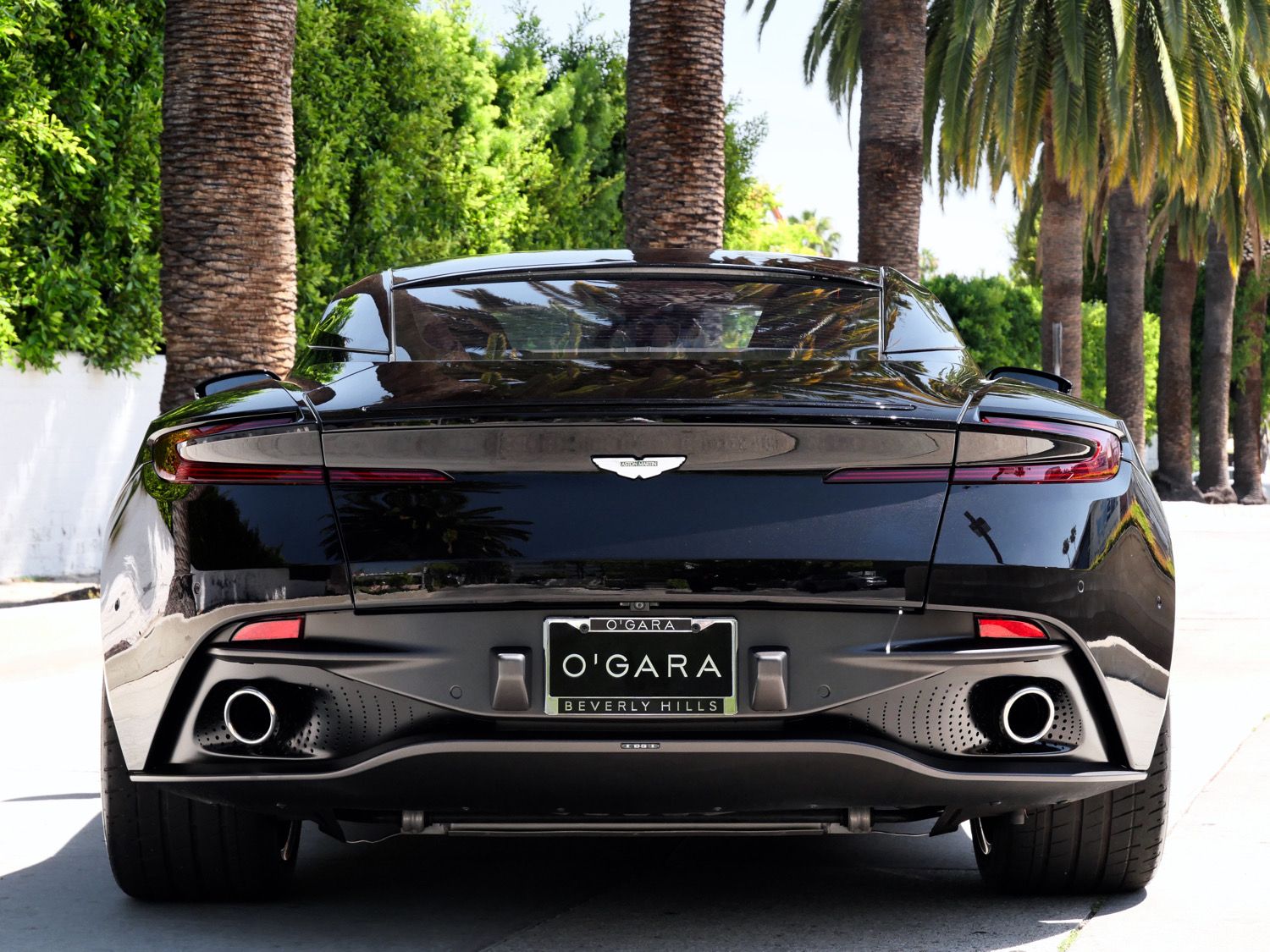 2020 Aston Martin DB11 photo 3