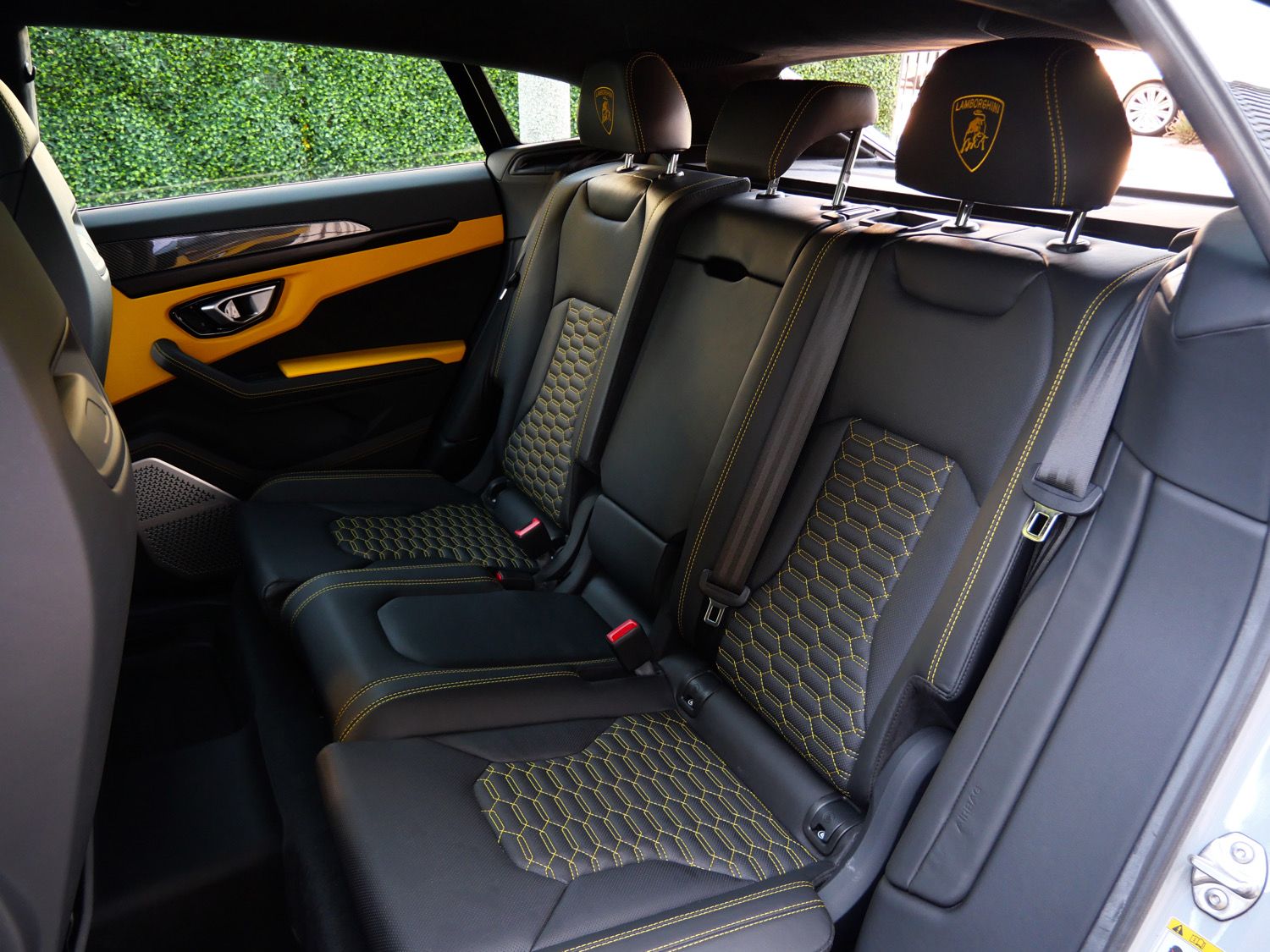 2022 Lamborghini Urus photo 5