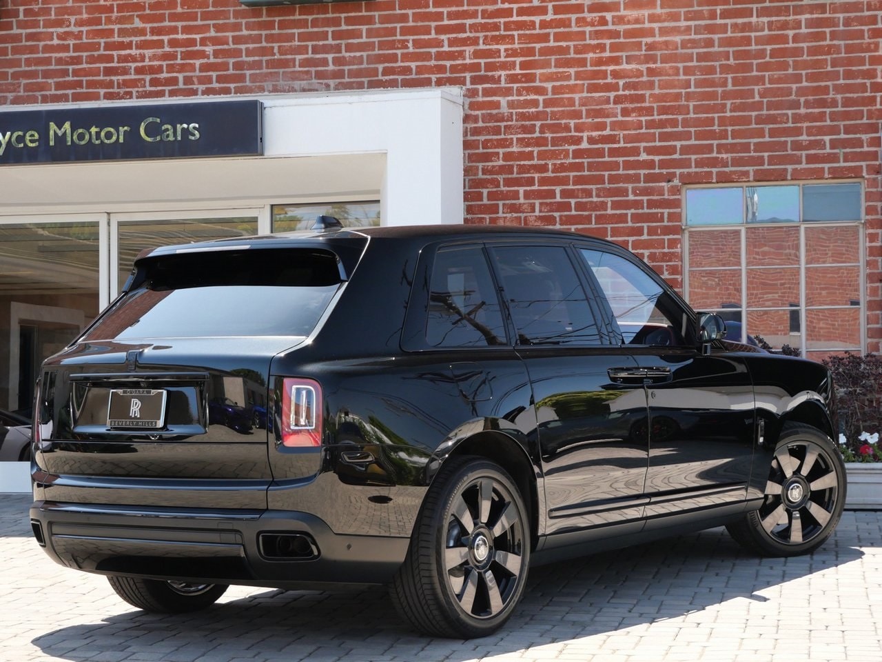 Certified 2021 Rolls-Royce Cullinan Base with VIN SLATV4C06MU207130 for sale in Beverly Hills, CA