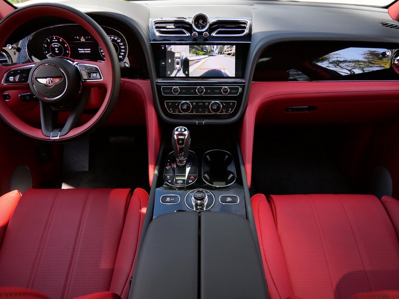 2024 Bentley Bentayga EWB photo 4
