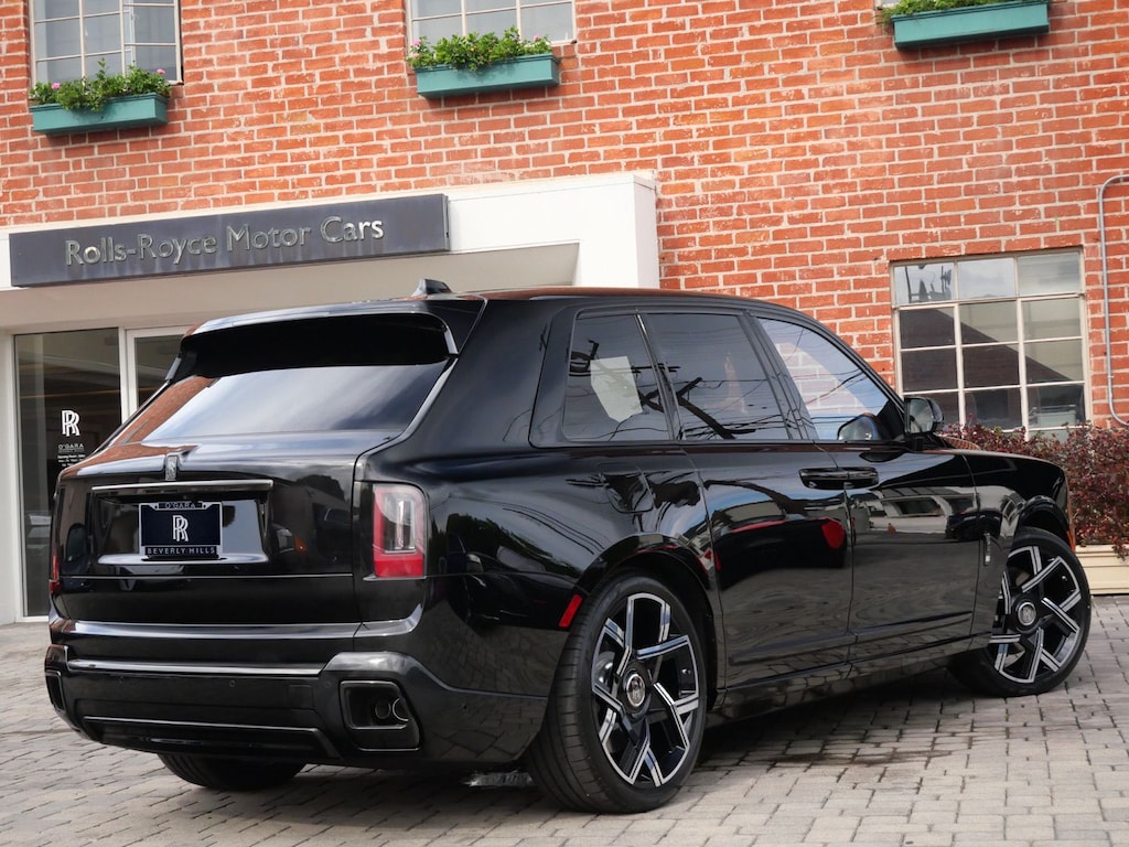 New 2026 Rolls-Royce Black Badge Cullinan SUV