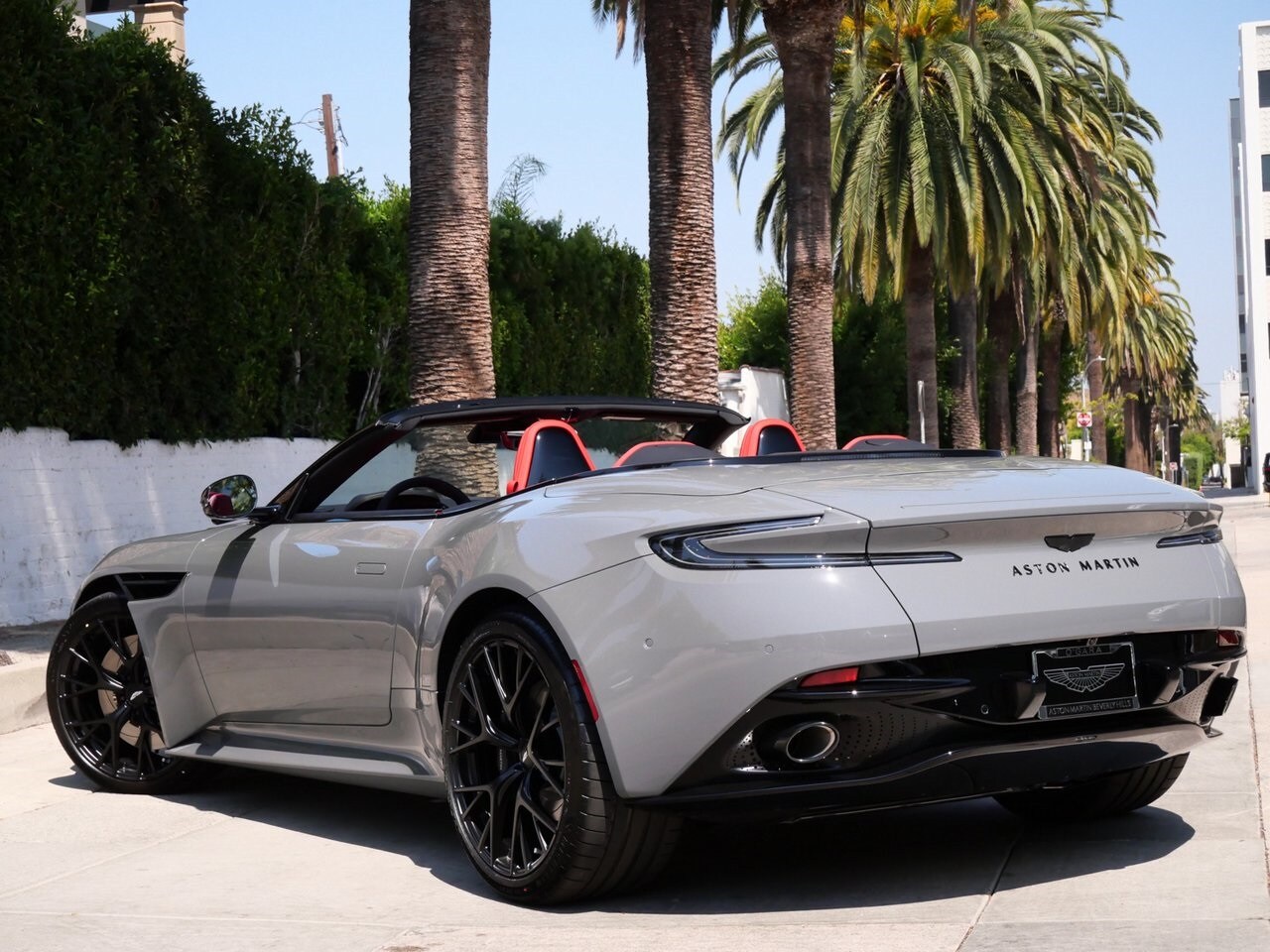 2026 Aston Martin DB12 AM5 photo 2