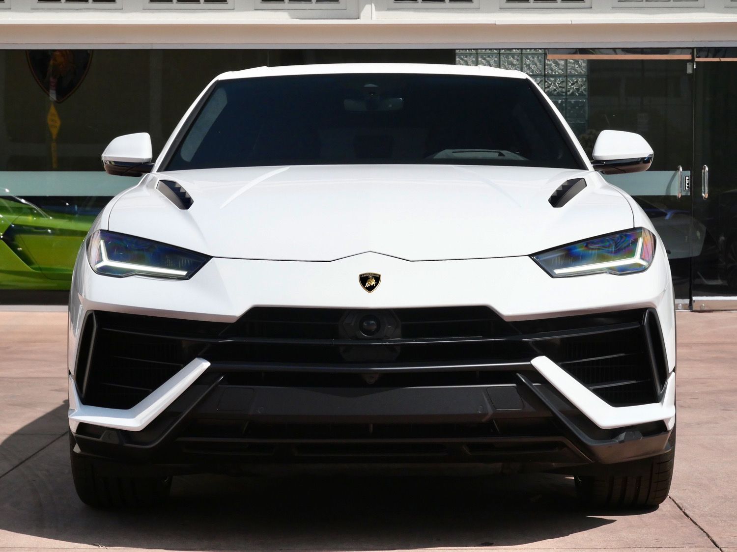 2023 Lamborghini Urus S photo 4