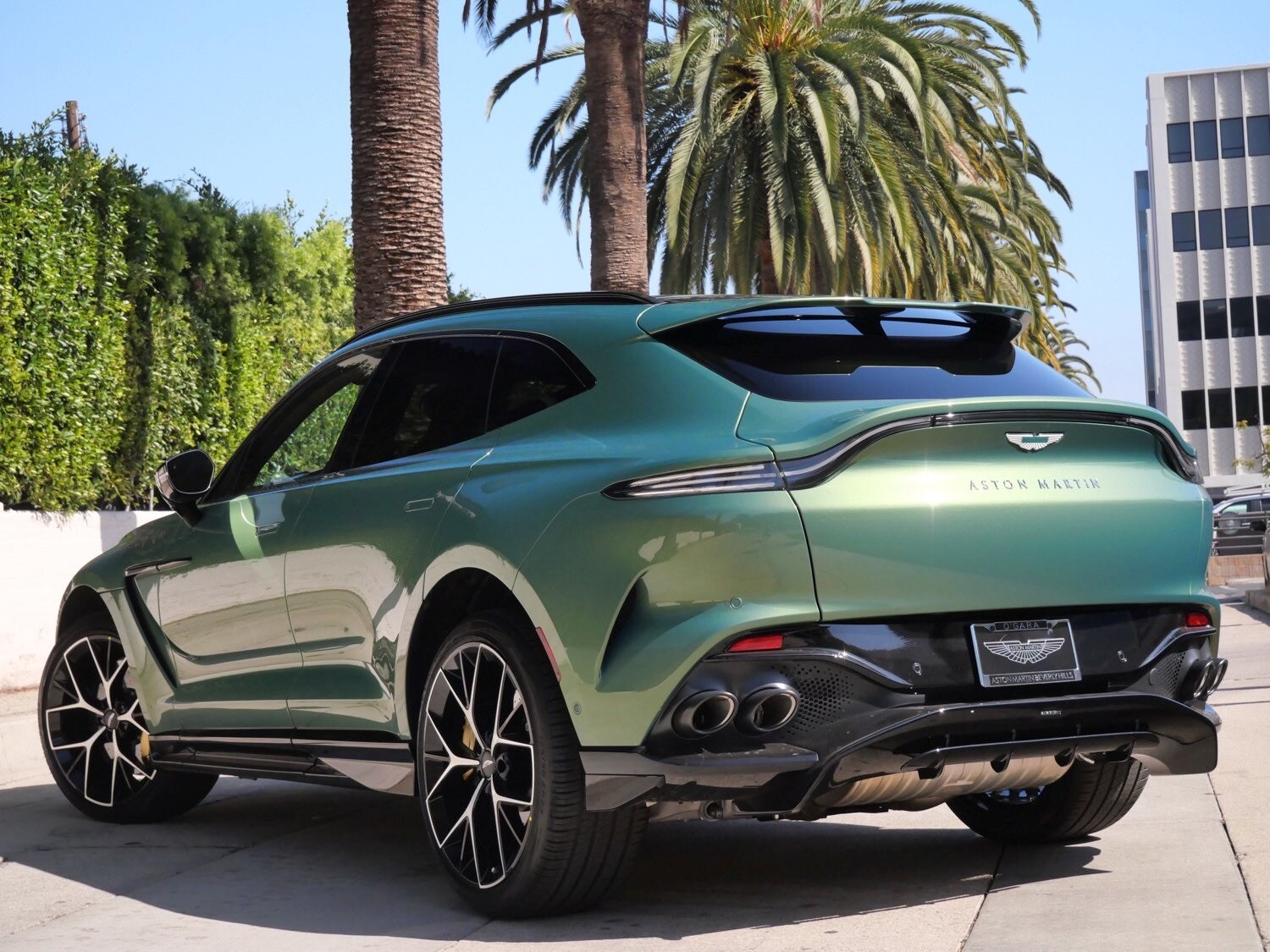 2025 Aston Martin DBX DBX707 photo 2
