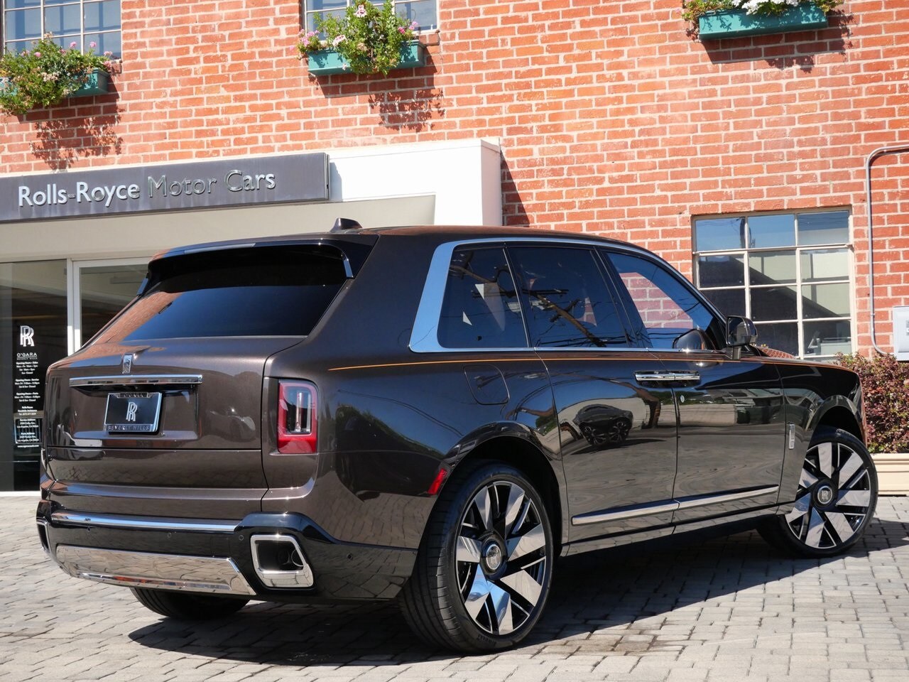 2026 Rolls Royce Cullinan RR photo 2