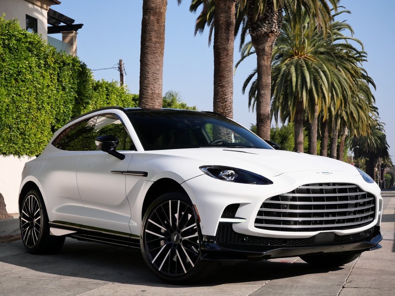 2025 Aston Martin DBX SUV 