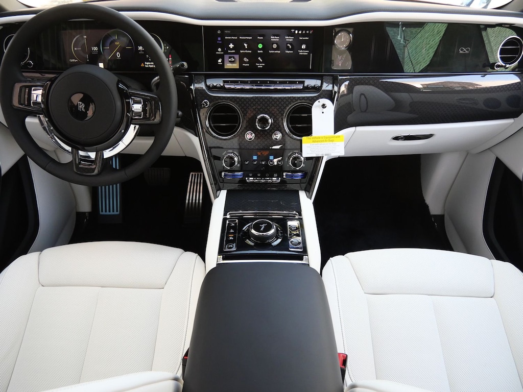 New 2026 Rolls-Royce Black Badge Cullinan SUV