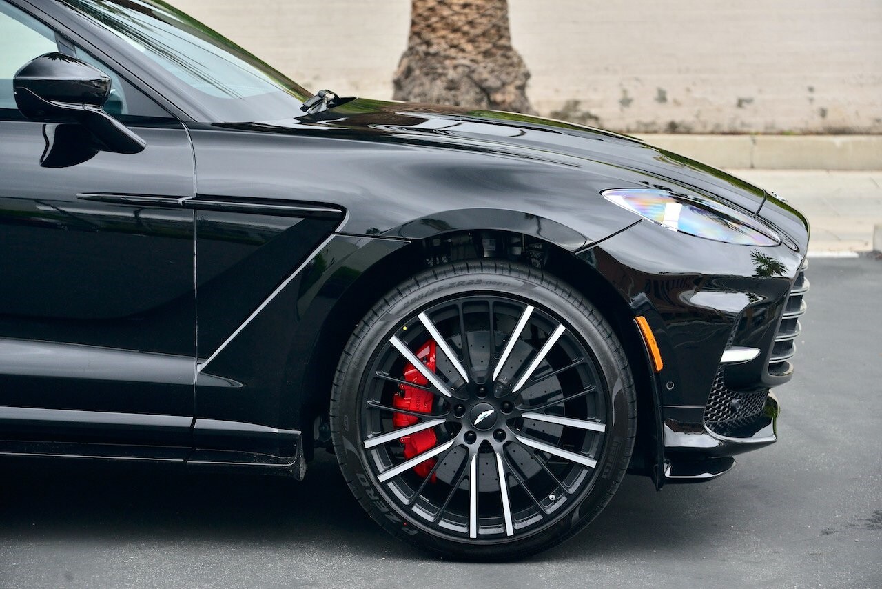 2023 Aston Martin DBX DBX707 photo 4