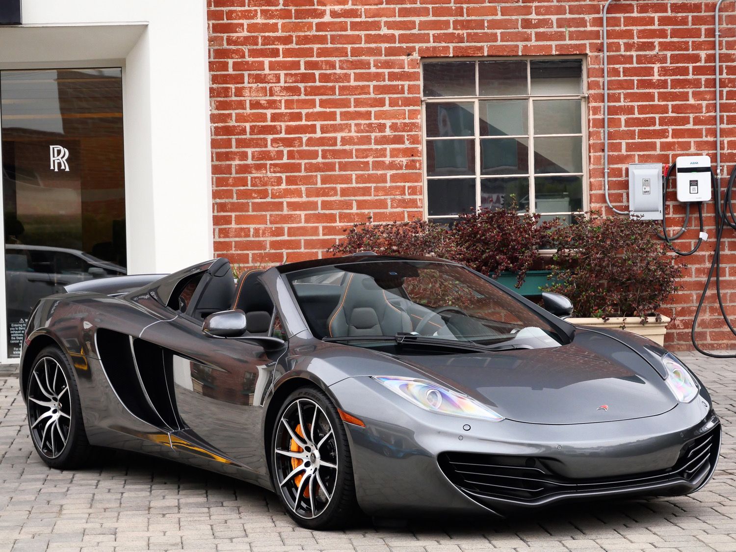 2013 McLaren MP4-12C Spider's photo