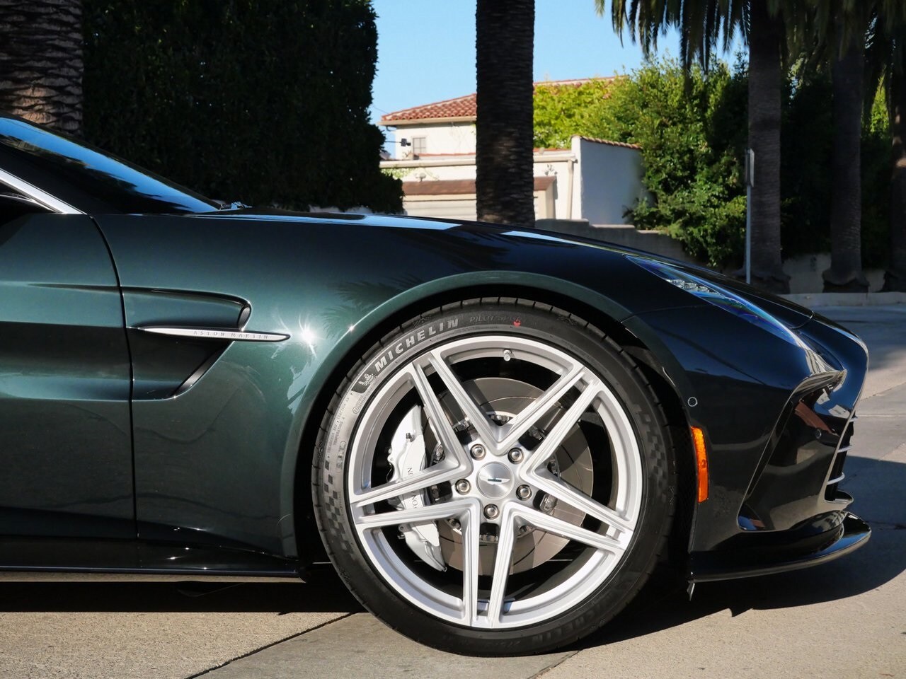 2026 Aston Martin Vantage AM6 photo 4