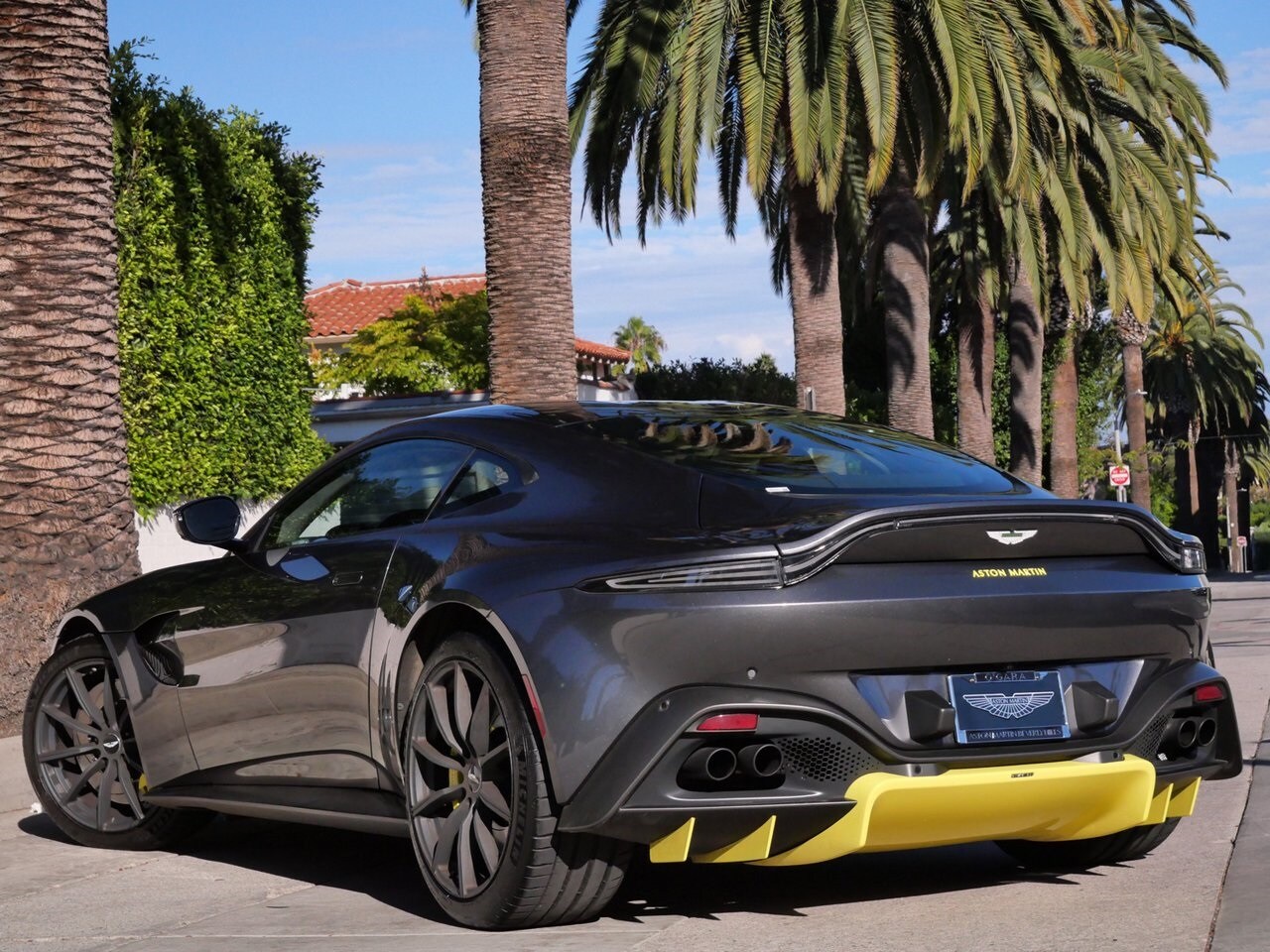 2020 Aston Martin Vantage AM6 photo 2