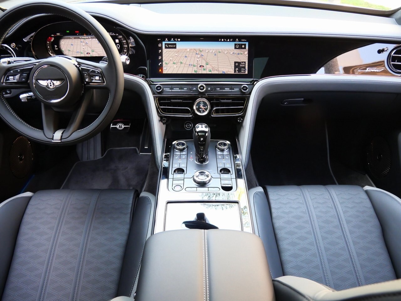 2025 Bentley Flying Spur Speed photo 4