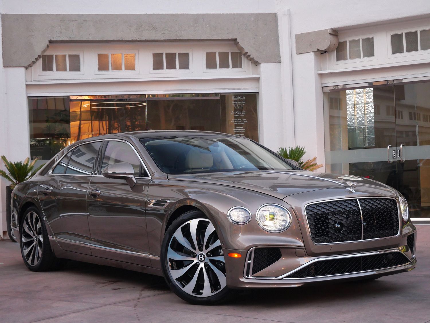 2026 Bentley Flying Spur's photo
