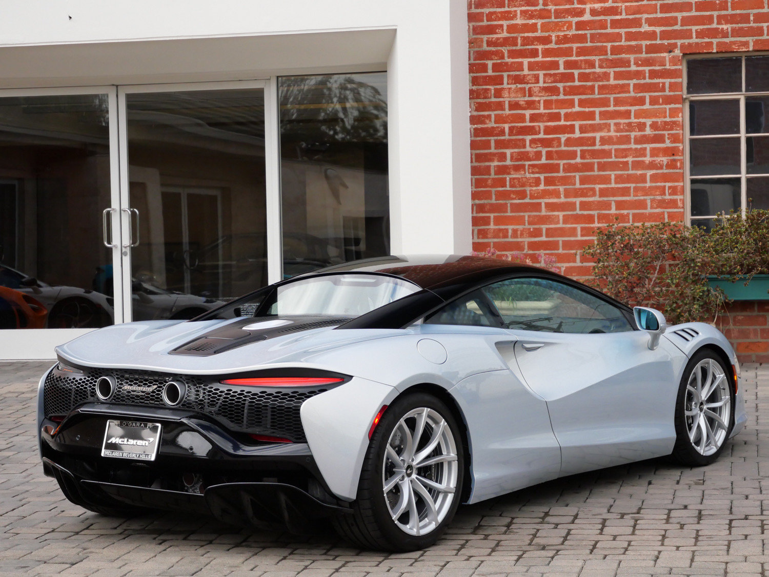 New 2026 McLaren Artura TechLux Coupe