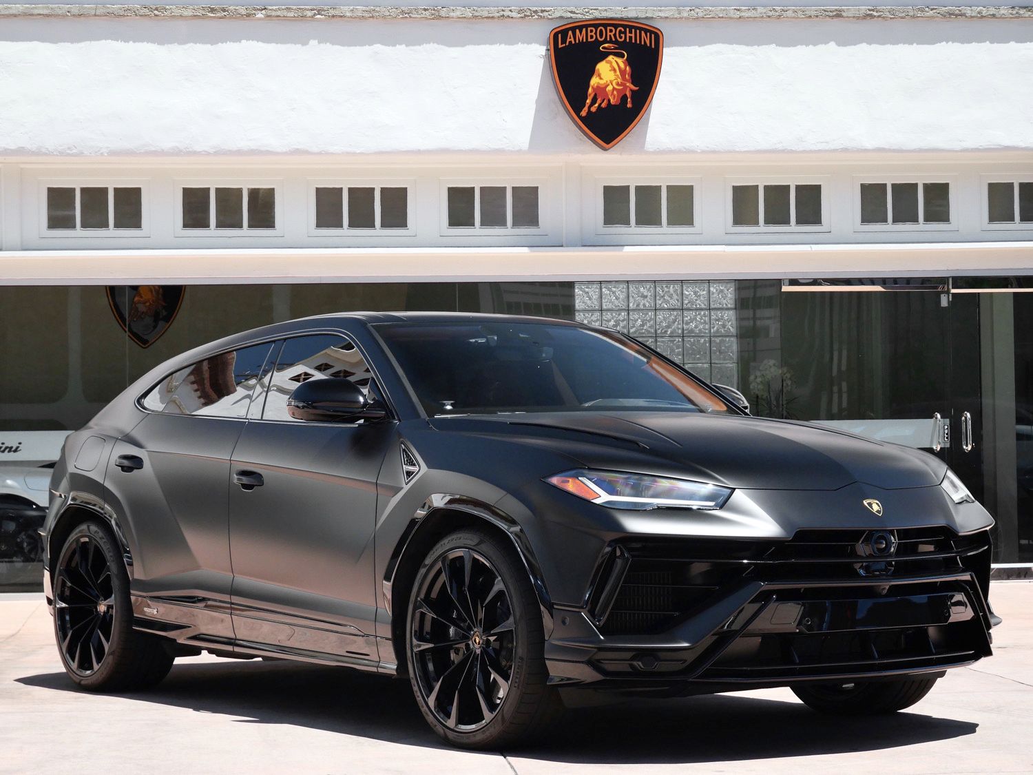 2023 Lamborghini Urus S