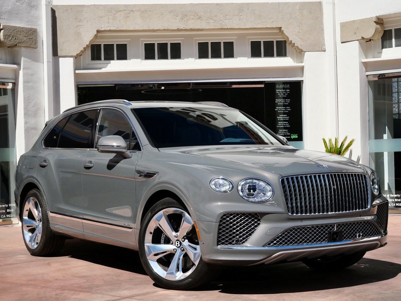 2025 Bentley Bentayga SUV 