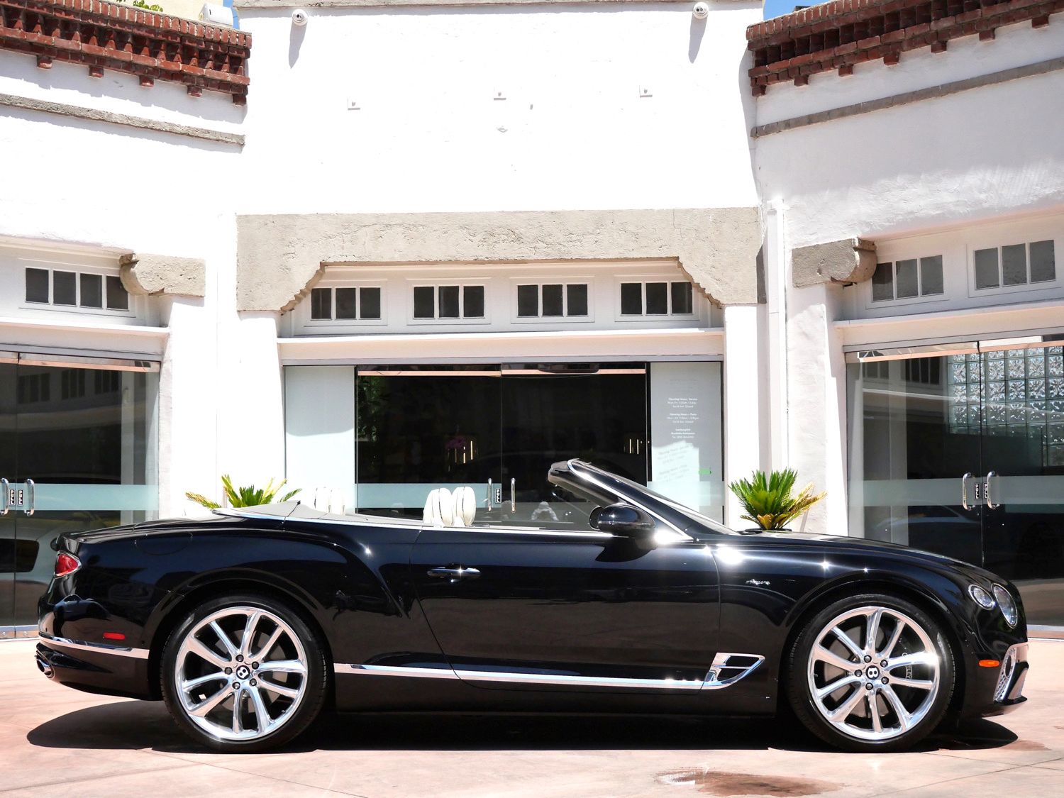 2023 Bentley Continental GT Azure photo 4