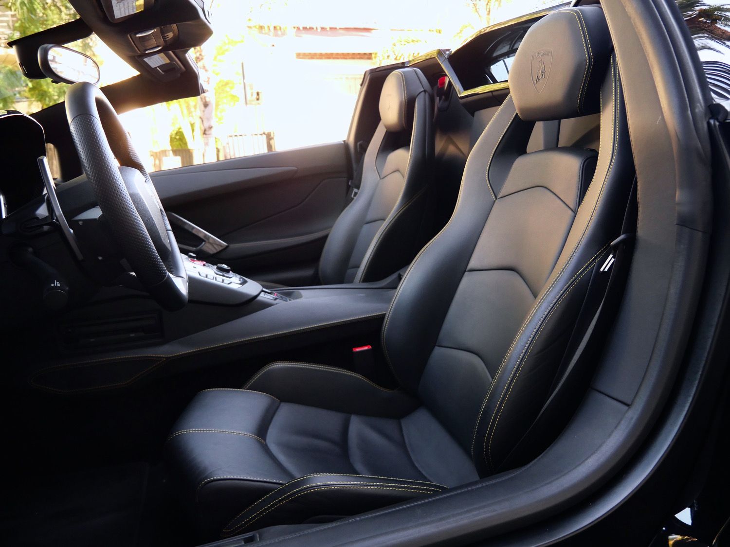 2014 Lamborghini Aventador LP700-4 photo 5