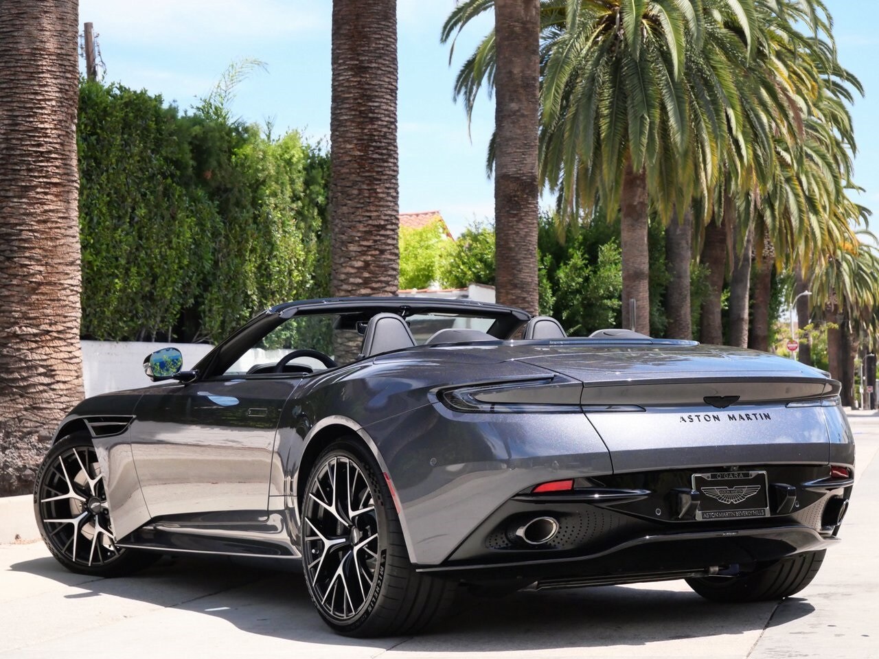 2026 Aston Martin DB12 AM5 photo 2