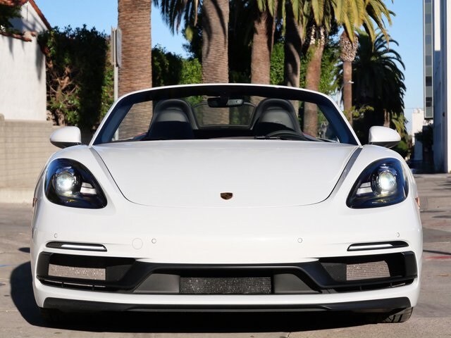 2018 Porsche Boxster GTS photo 2