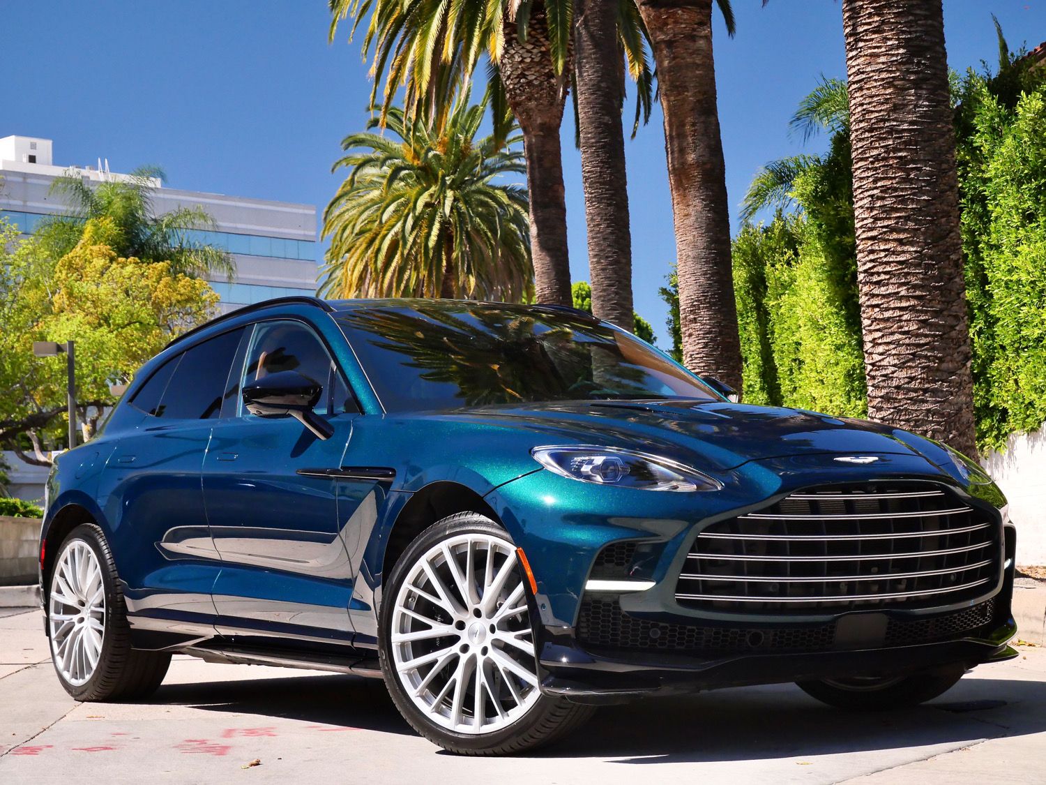 2023 Aston Martin DBX 707