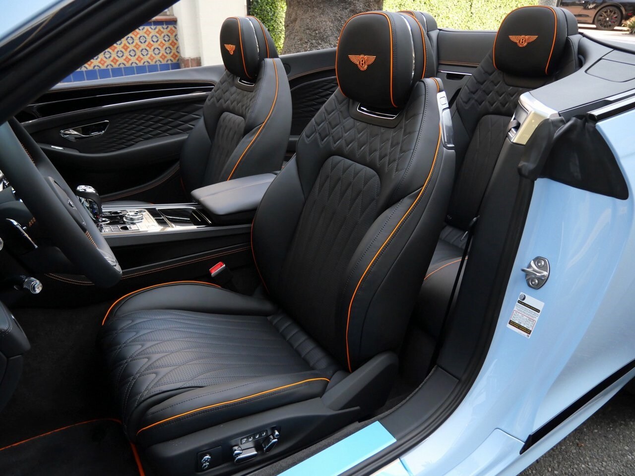 2026 Bentley Continental GTC Azure photo 2