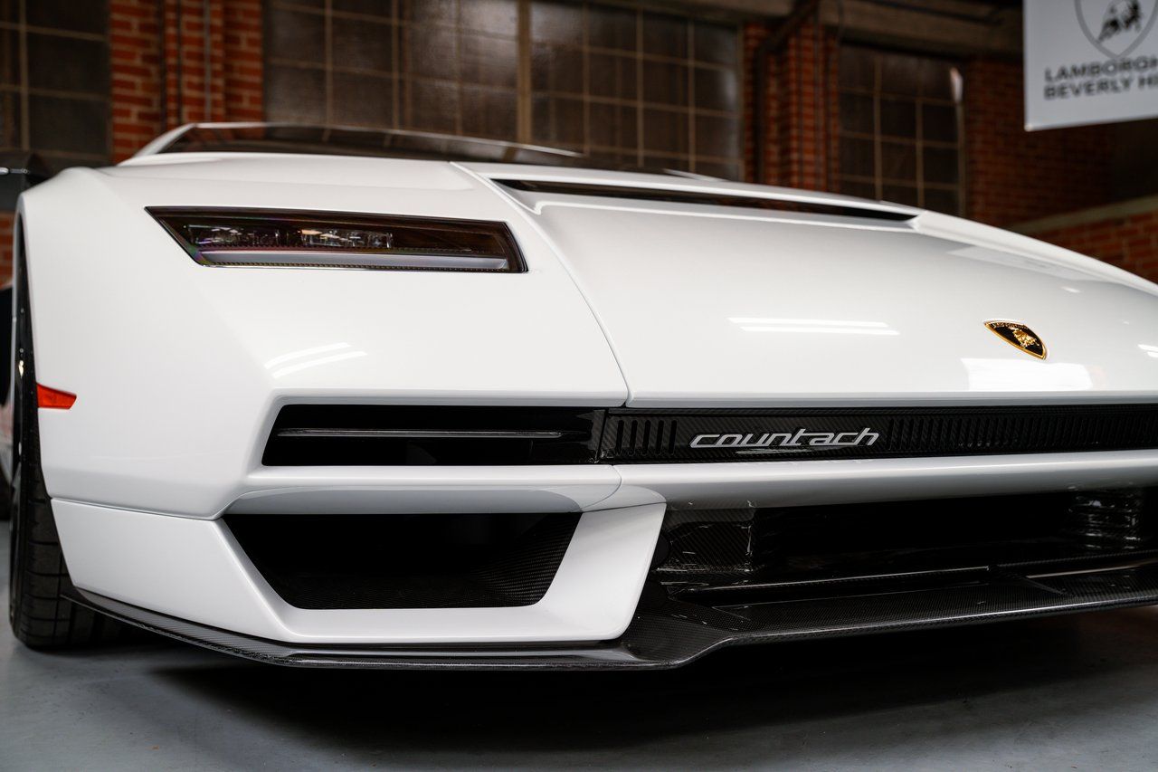 2022 Lamborghini Countach photo 4