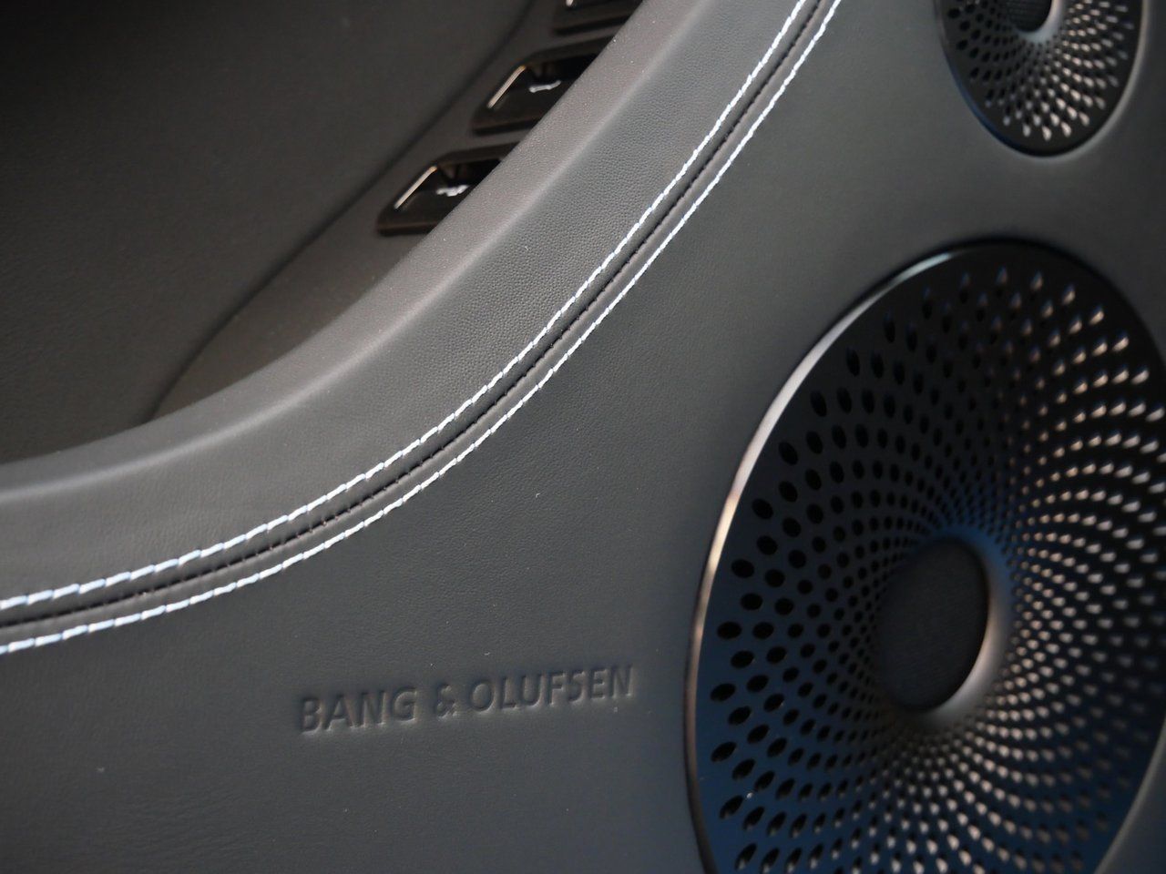 2025 Bentley Continental GT Black Edition - Photo 19