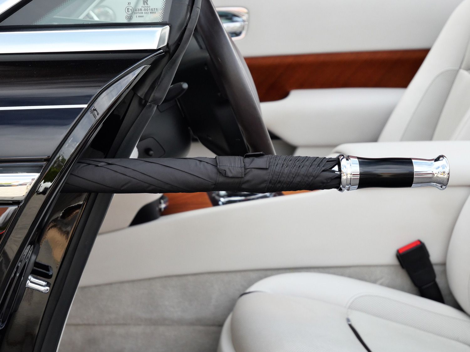 2017 Rolls-Royce Dawn photo 5
