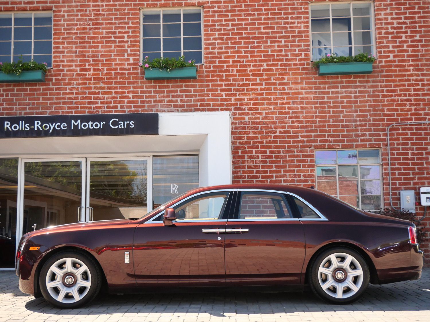 2013 Rolls-Royce Ghost photo 2