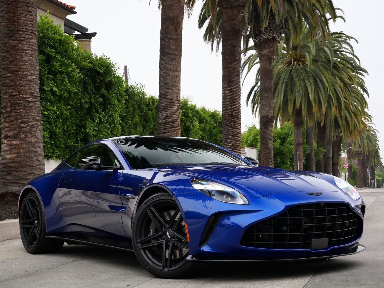 2025 Aston Martin Vantage Coupe 