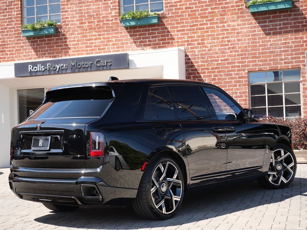 New 2026 Rolls-Royce Black Badge Cullinan SUV