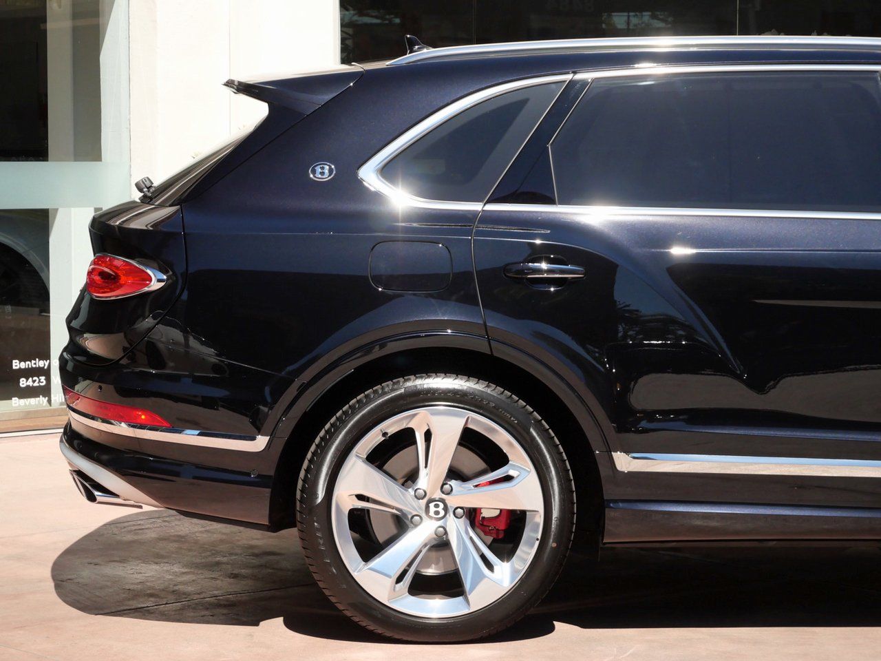 2025 Bentley Bentayga Mulliner - Photo 10