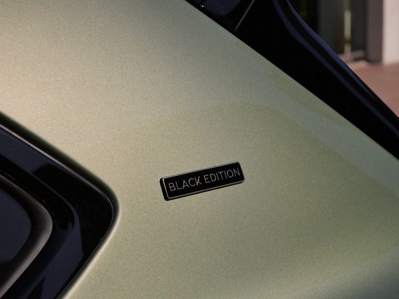 2025 Bentley Bentayga S Black Edition photo 6