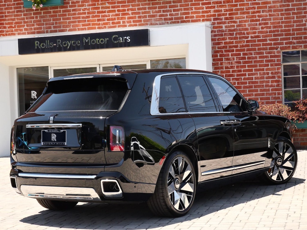 New 2026 Rolls-Royce Cullinan SUV