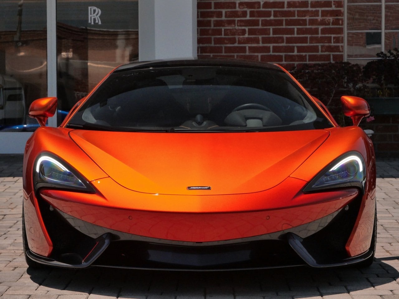 Used 2017 McLaren 570GT Base with VIN SBM13GAAXHW002575 for sale in Beverly Hills, CA